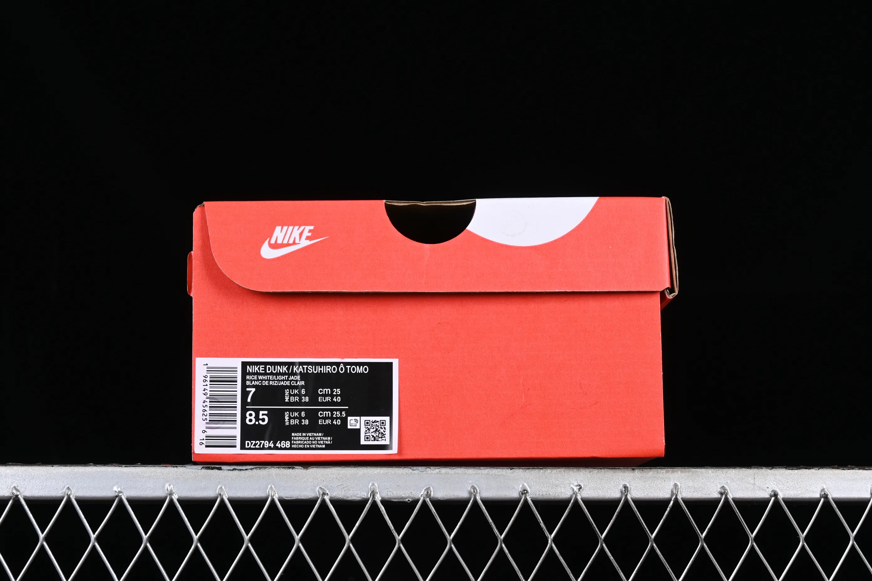 All categories Nk SB Dunk Series Nk SB Dunk Low low-top sneakers Otomo Katsuhiro x Nk SB Dunk Low washed denim canvas double hook Otomo Katsuhiro low-top casual sports skateboard shoes DZ2794-468